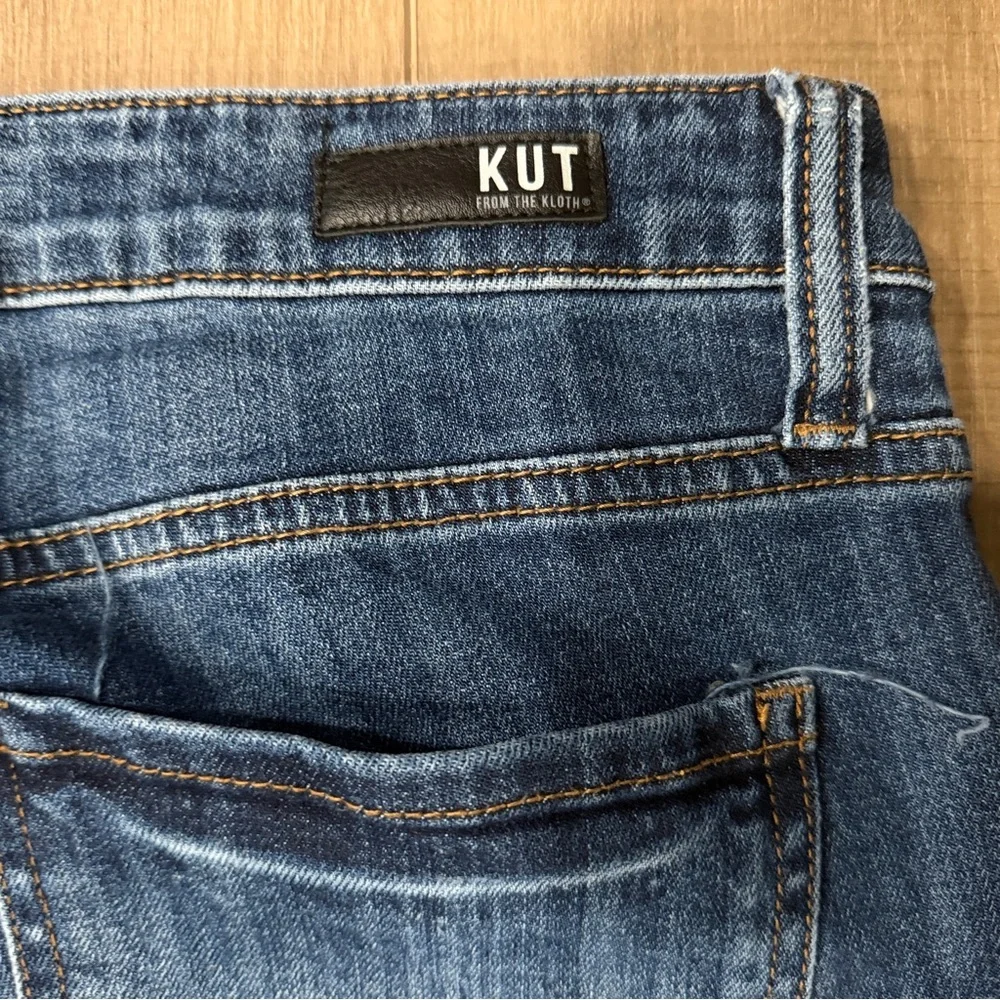 Kut From the Cloth Reese High Rise Straight Leg Blue Jeans SZ 4 30x26 Distressed - Picture 6 of 9